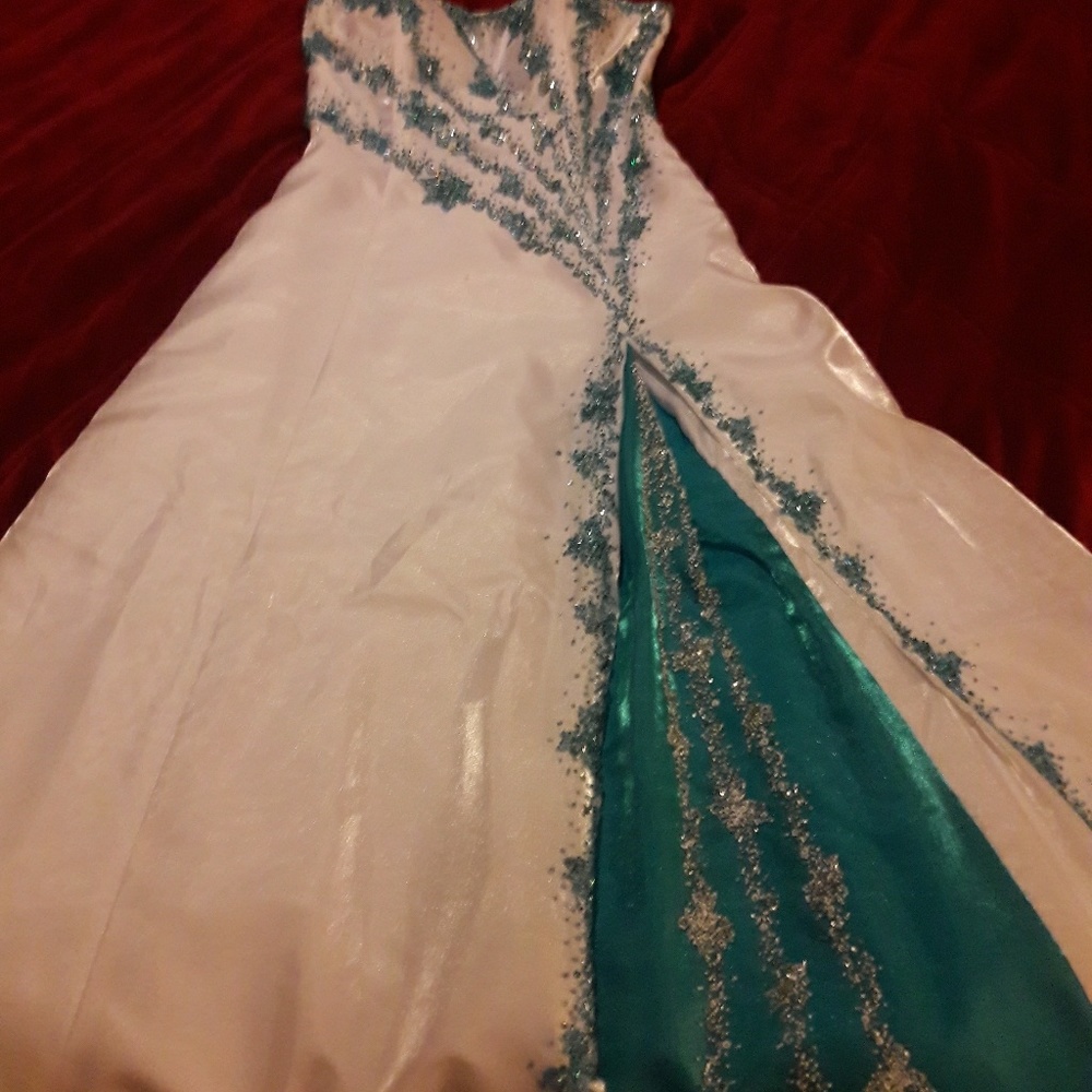 Beauty pageant dress